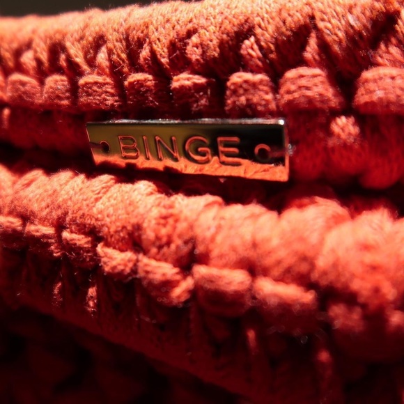 Red crochet mini purse - Picture 3 of 3